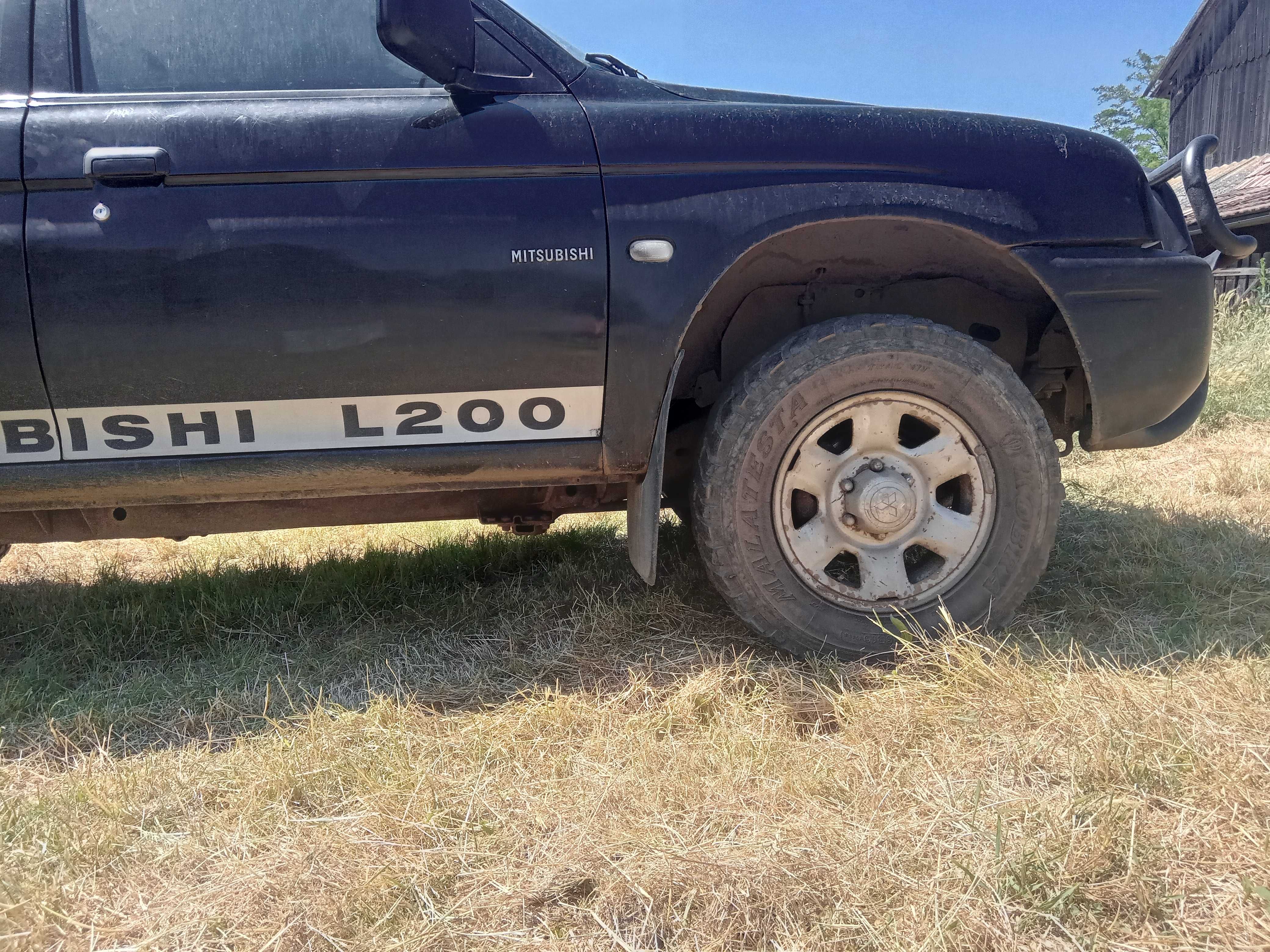 Mitsubishi l 200 an fabricație 2002