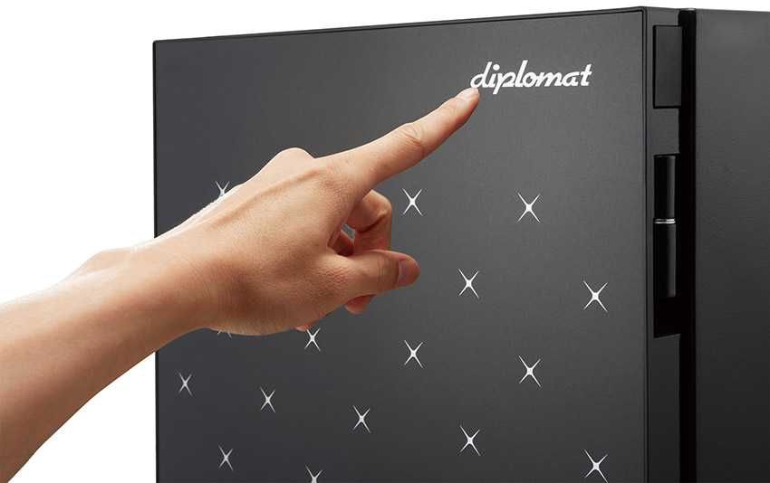 Cейф Diplomat seyf Diplomat. модель istella S500