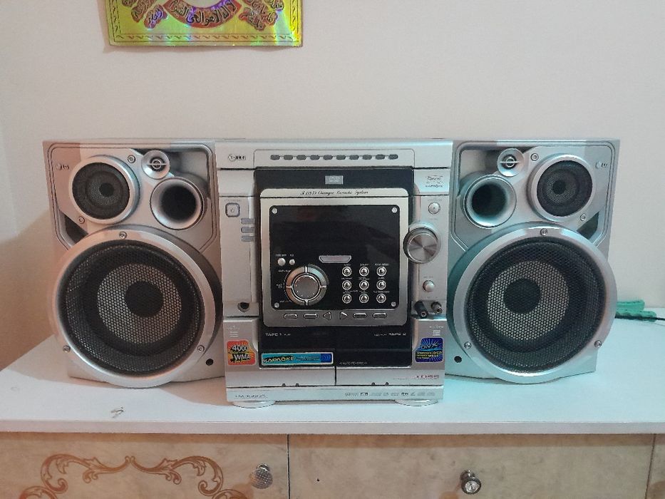 Музыкальный центр