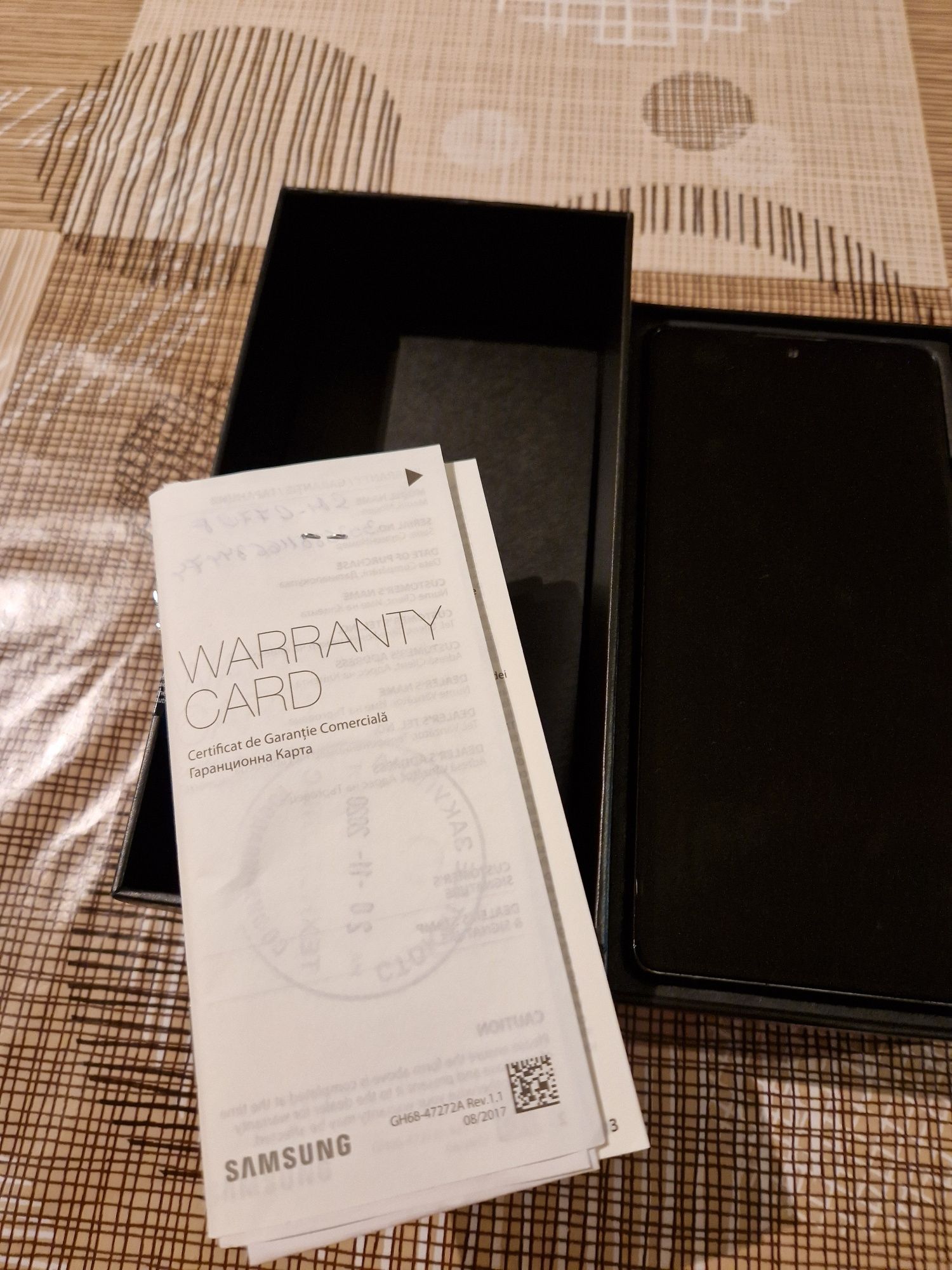 Телефон Samsung S10lite