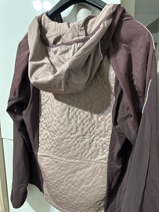 Geaca Kari Traa damã