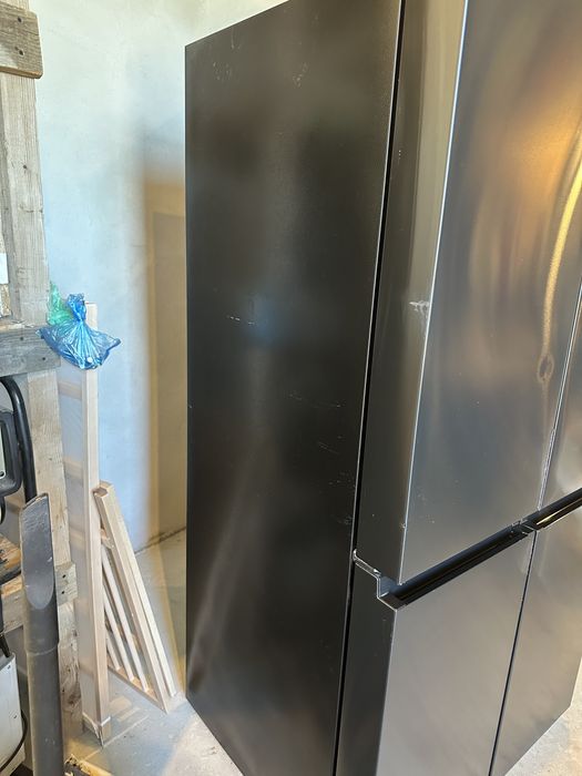 Frigider Hisense Side by Side - Full no frost