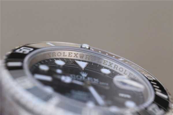 Rolex Submariner Silver Black Luxury Automatic 41 MM Edition