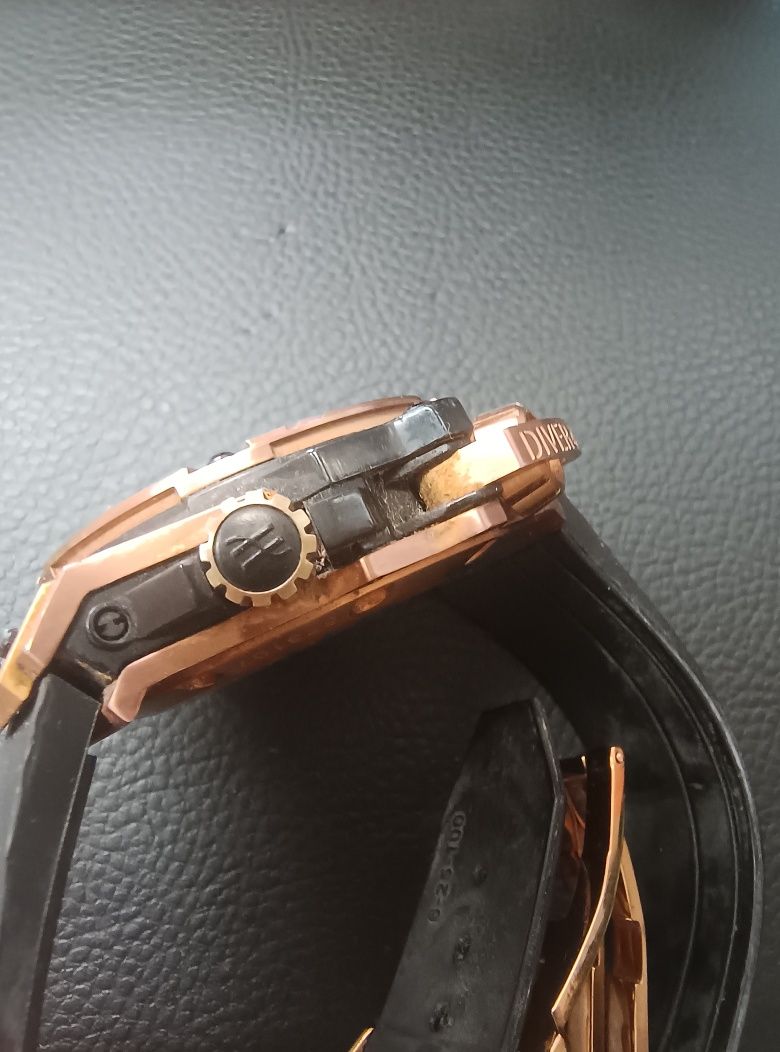 hublot 4000m diver automatic