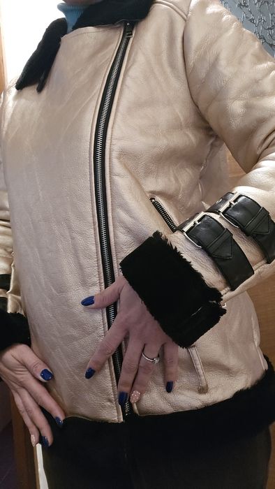 Дамско якие с пухена вътрешност