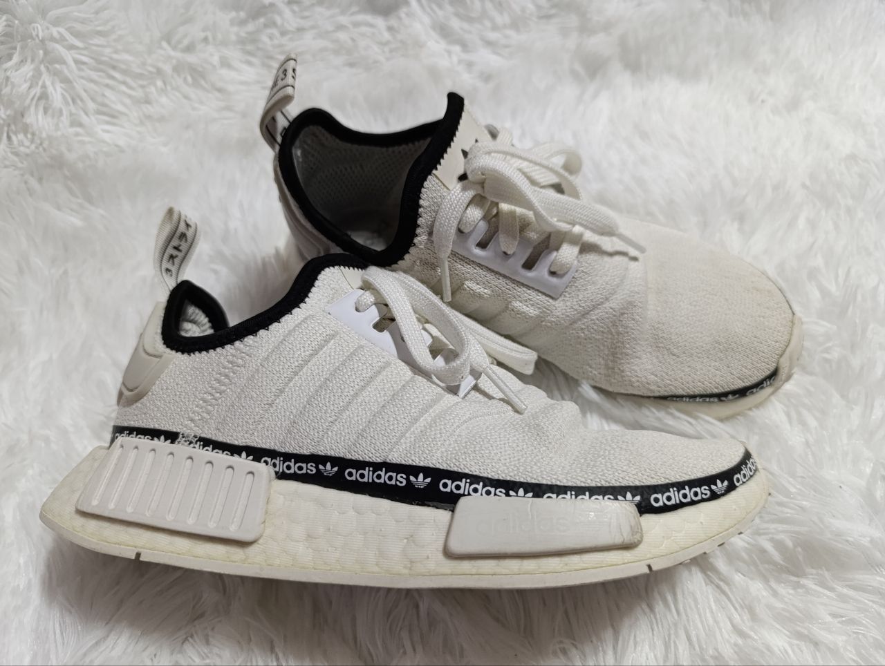 Повседневные кроссовки adidas NMD_r1
