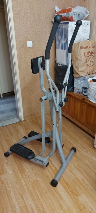 Тренажор степер за бягане в дома
