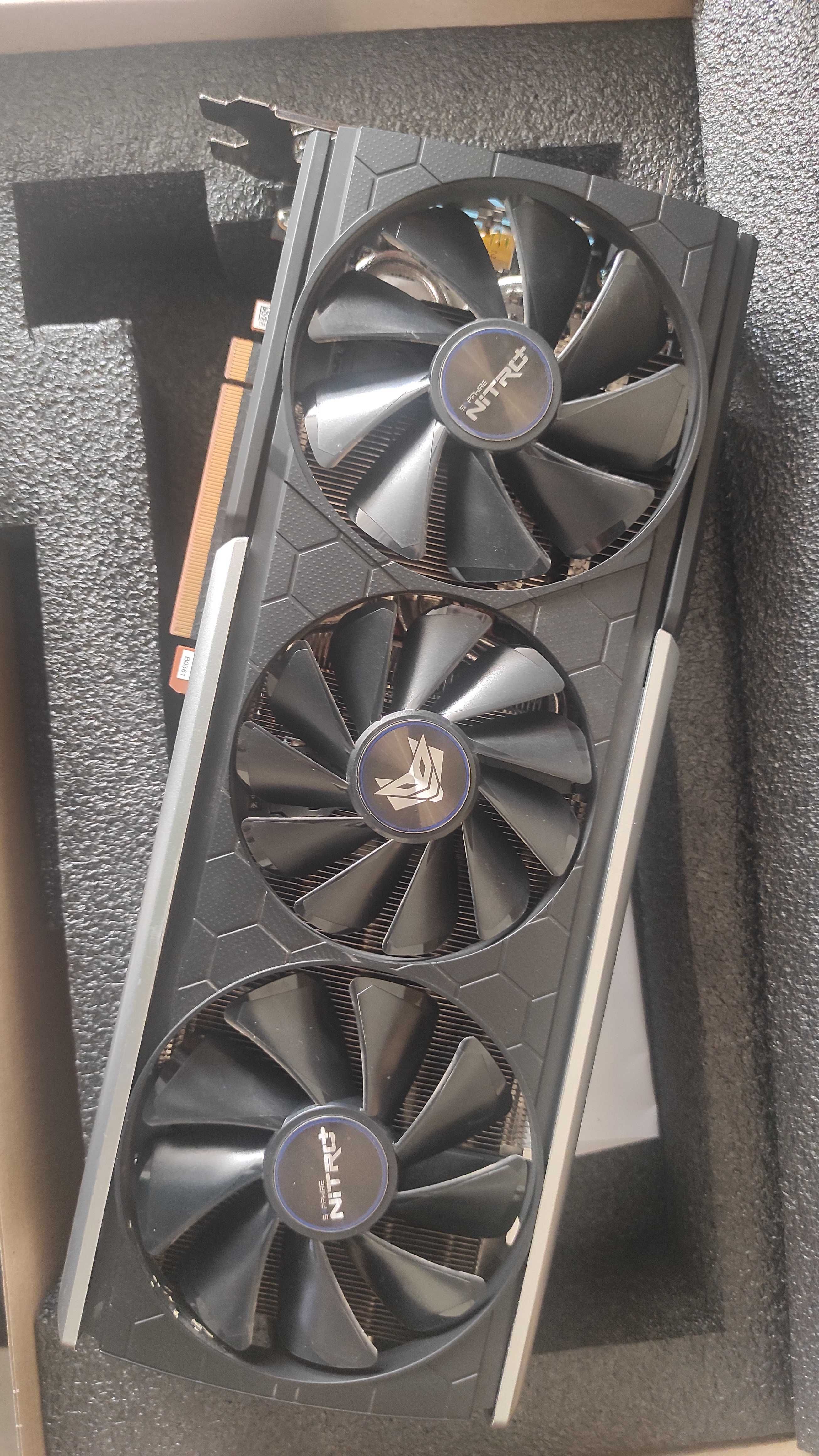 Видео карта Saphire RX5700XT 8GB