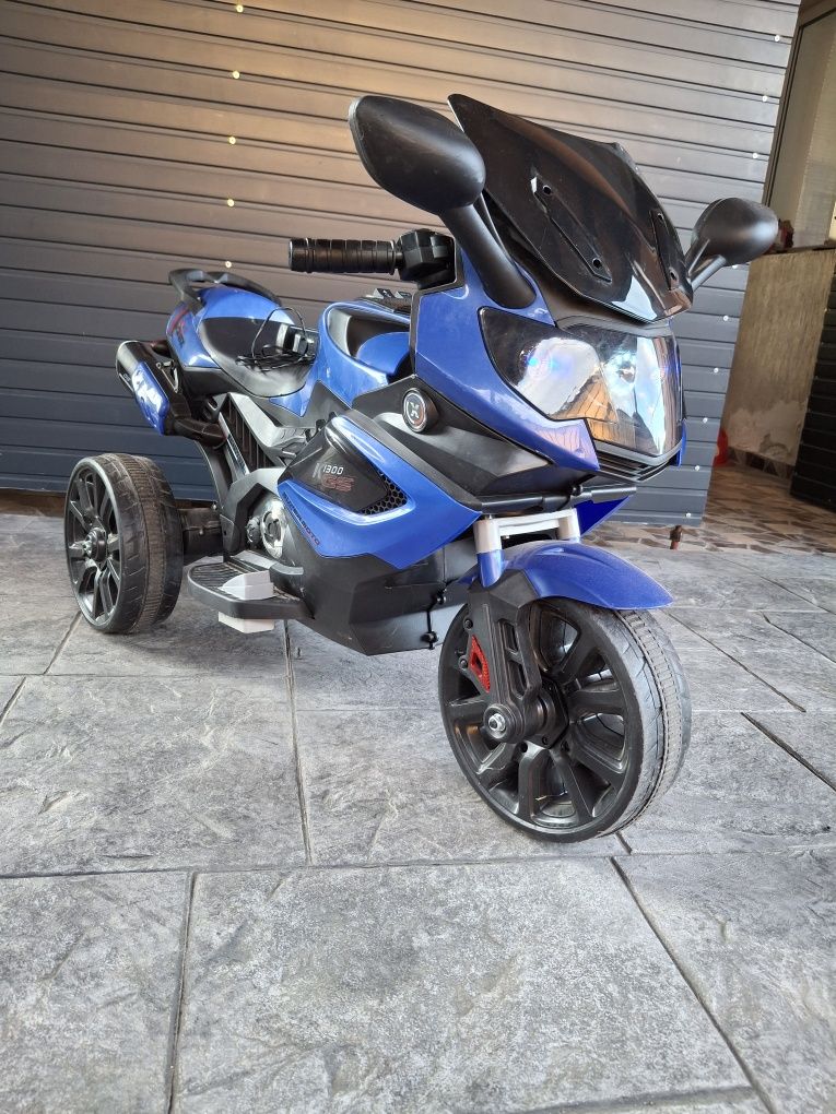 Motor copii pe 3 roti