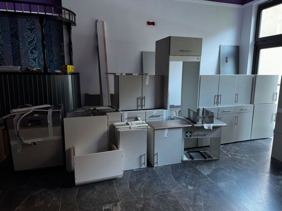 Bucătăriei adusă recent din Germania