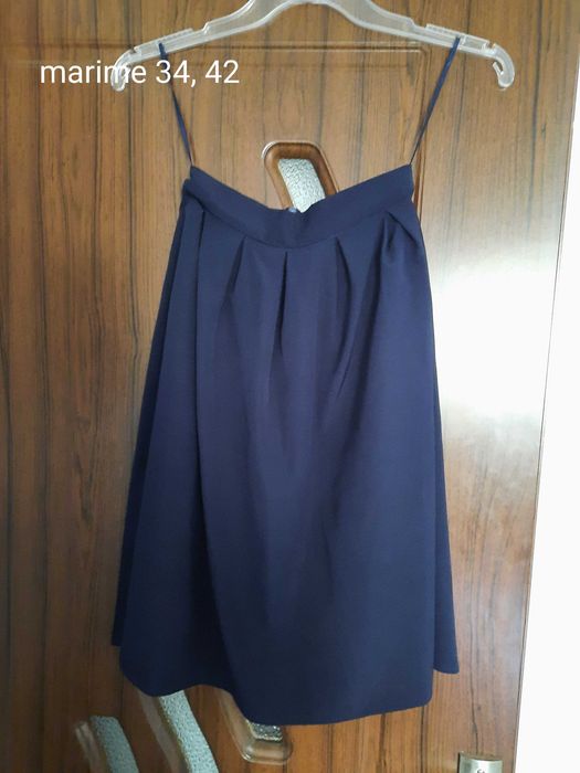 Vand lot de 22 fuste casual/office/elegante