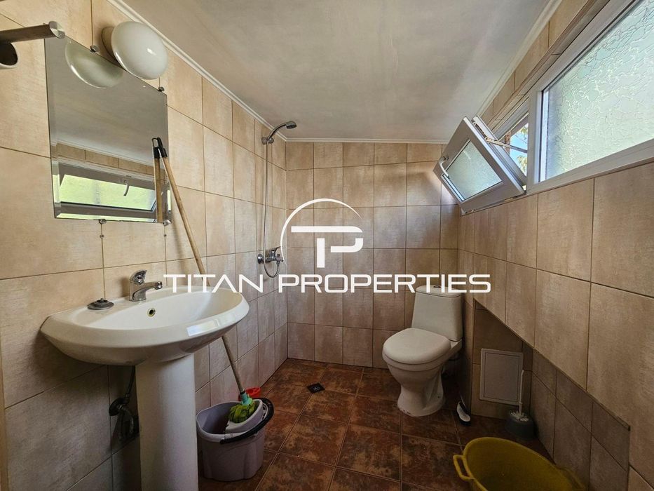 Дава се под наем Тристаен апартамент в Бургас, Център - 70 кв.м за 408 € - Снимка #5