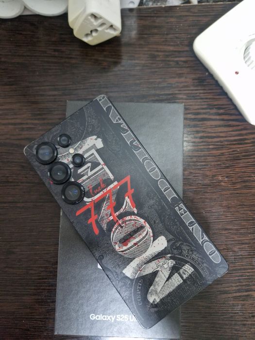 Продам samsung s25ultra