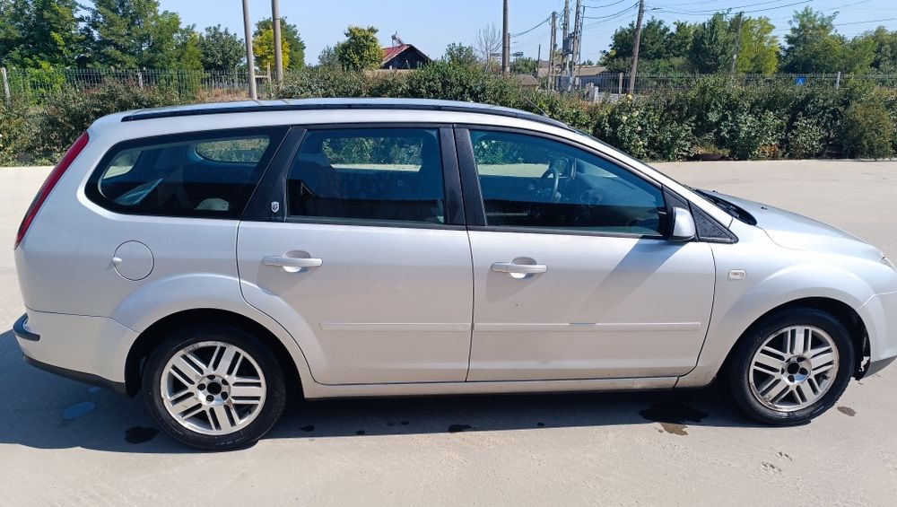 Vând Ford Focus 2