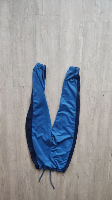 Nike - Спортен екип с двуцветен дизайн S размер мъшки спортен екип