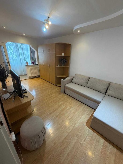 Garsoniera confort 1 de închiriat