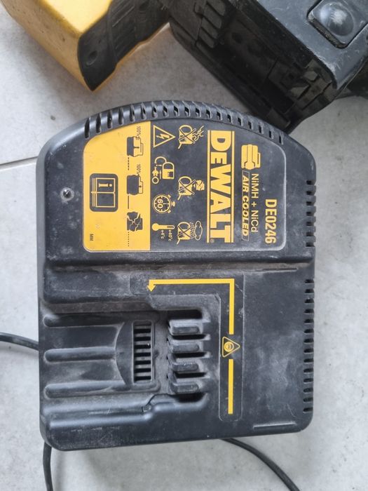 Bormașina dewalt
