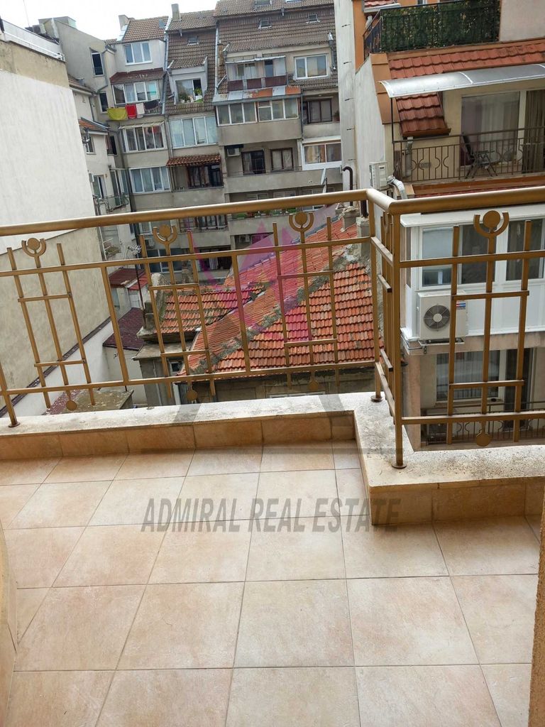 Дава се под наем Тристаен апартамент в Варна, Червен площад - 87 кв.м за 600 € - Снимка #7
