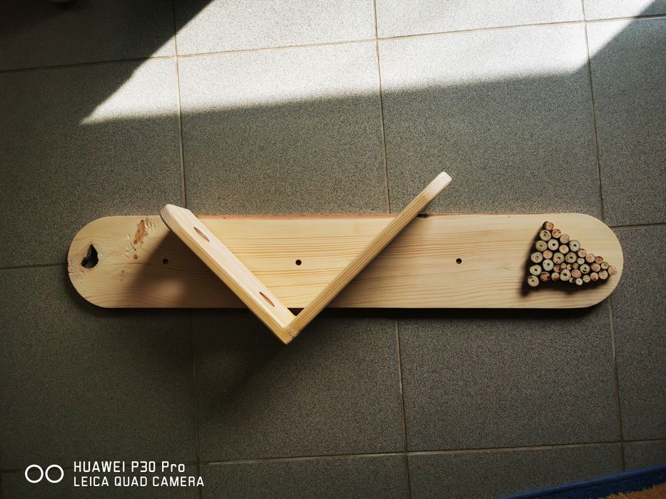 Suport sticle vin perete