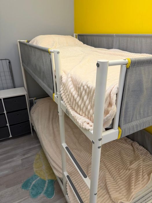 Детско двуетажно легло