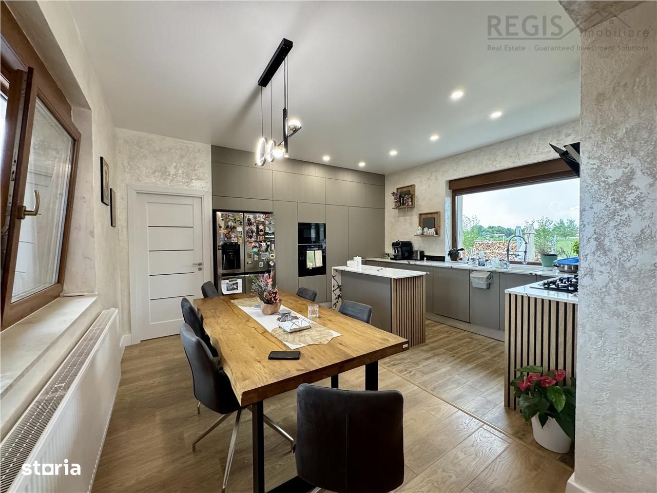 Casa moderna, individuala, cu finisaje premium