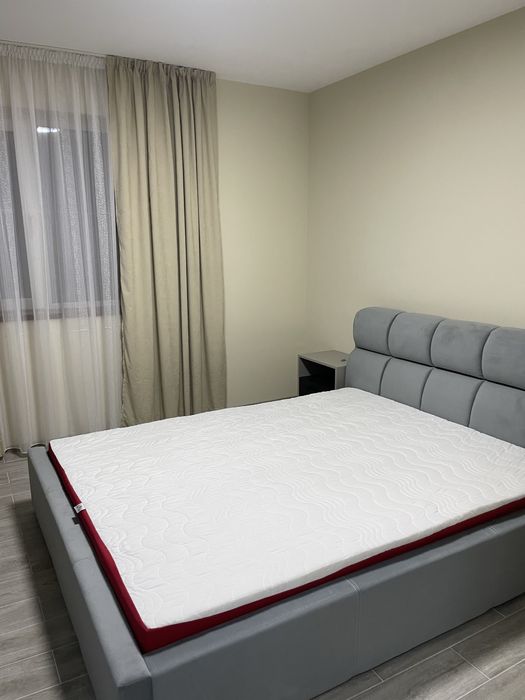 Vand Apartament Cu 3 Camere