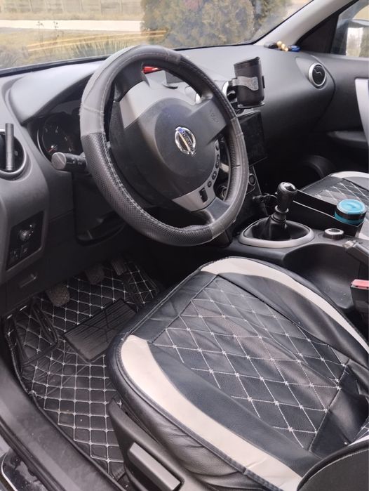 Nissan Qashqai , motor 2.0 , 150 CP an 2008