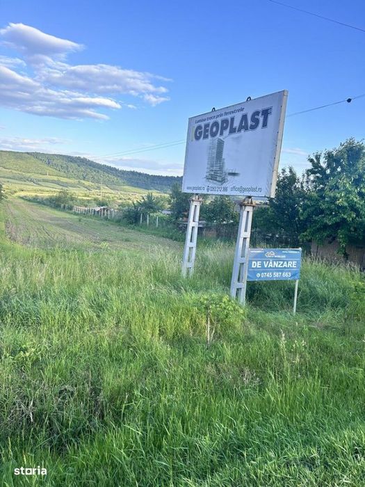 Teren extravilan la DN 17 situat intre Viisoara - Sarata  pe parte sta