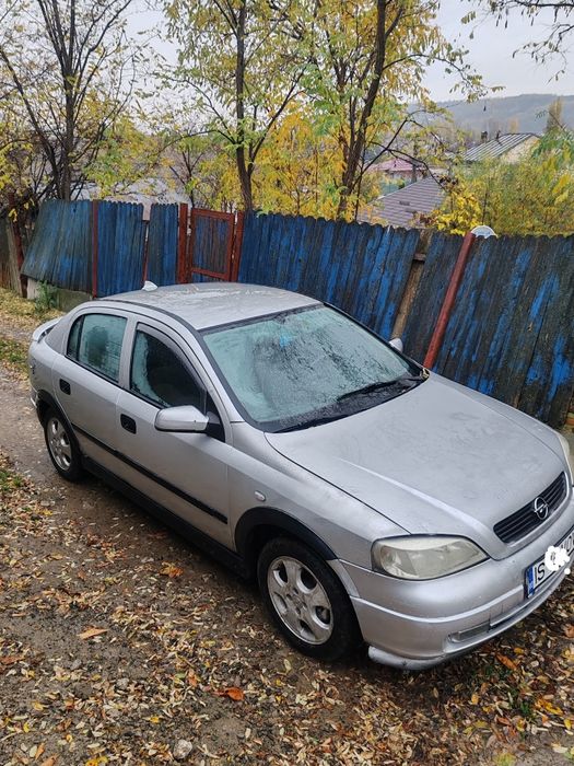 Vând Opel astra G