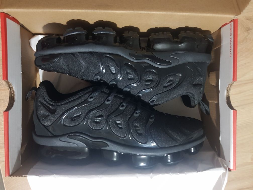 Vapormax Plus Noi