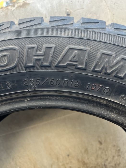 Продам покрышки размер 235/60/18