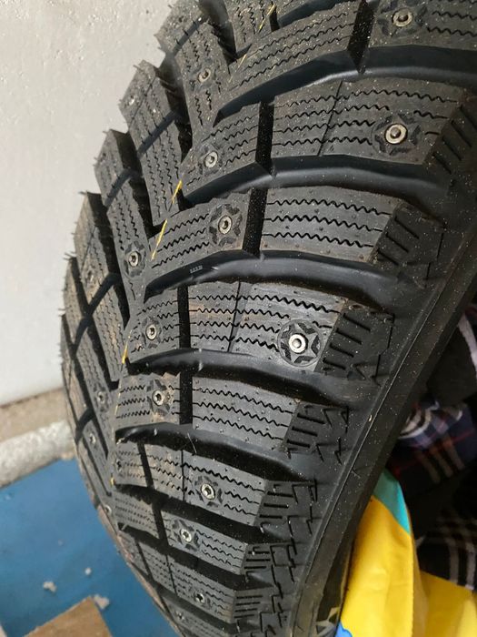 Продам зимнюю резину 195/70R14 один балон