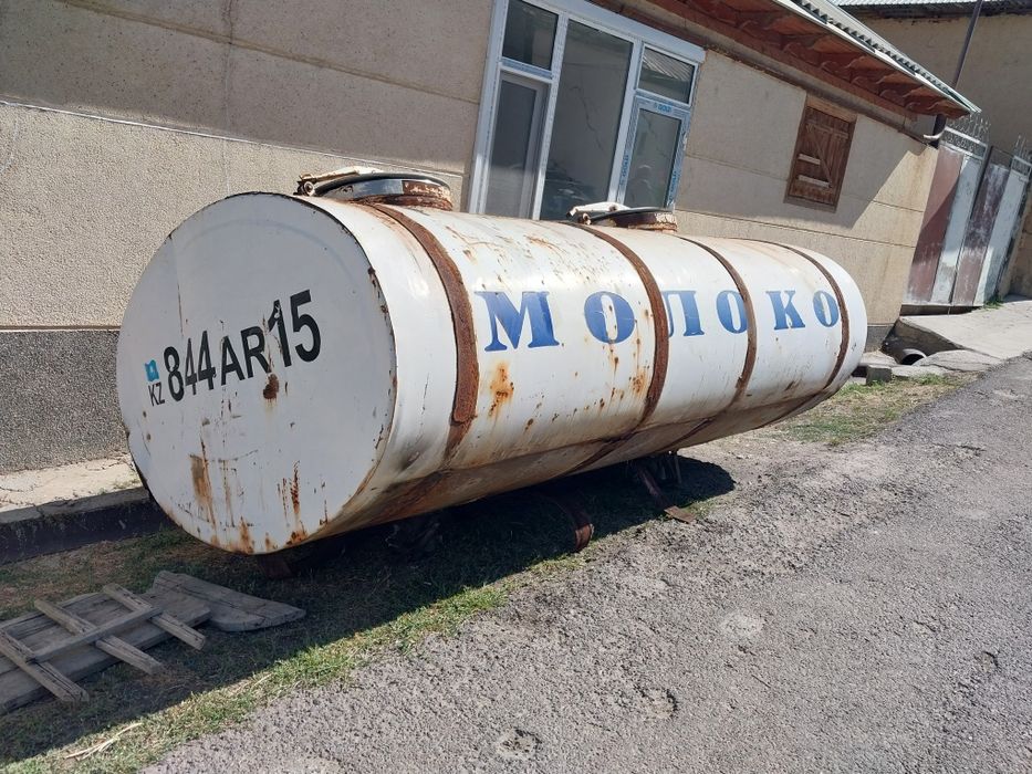 Продается бочка алюминий под воду или молоко