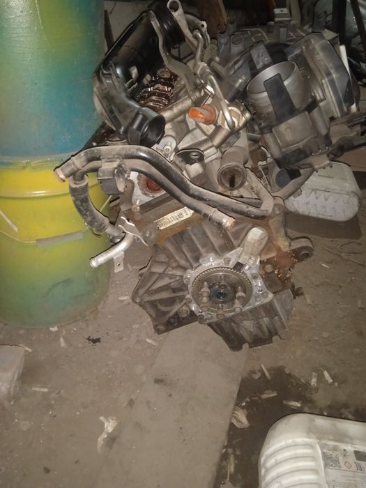 Двигатель Шкода 1,6