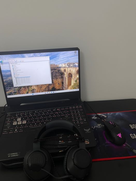 Laptop gaming ASUS Ryzen7 GTX1660ti 16GB RAM