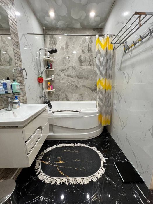 Срочно квартира с ремонтом, с мебелью и техникой. Без риелтора. 100м2