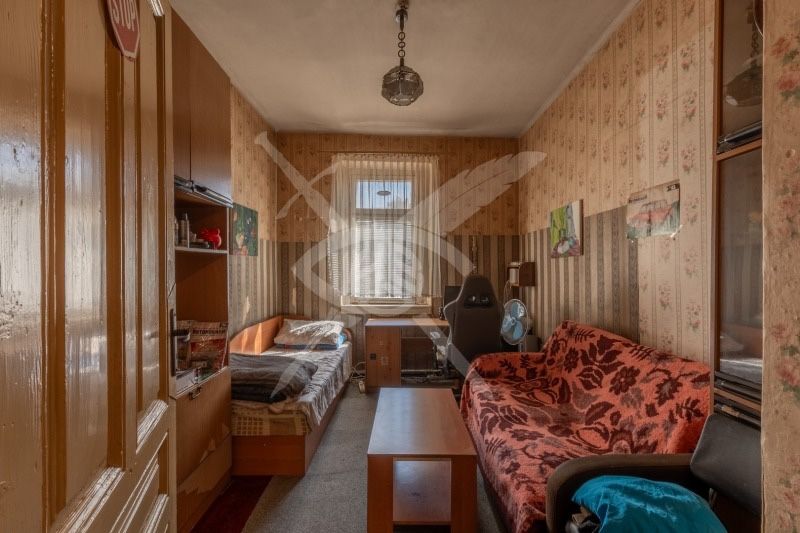 Етаж от къща