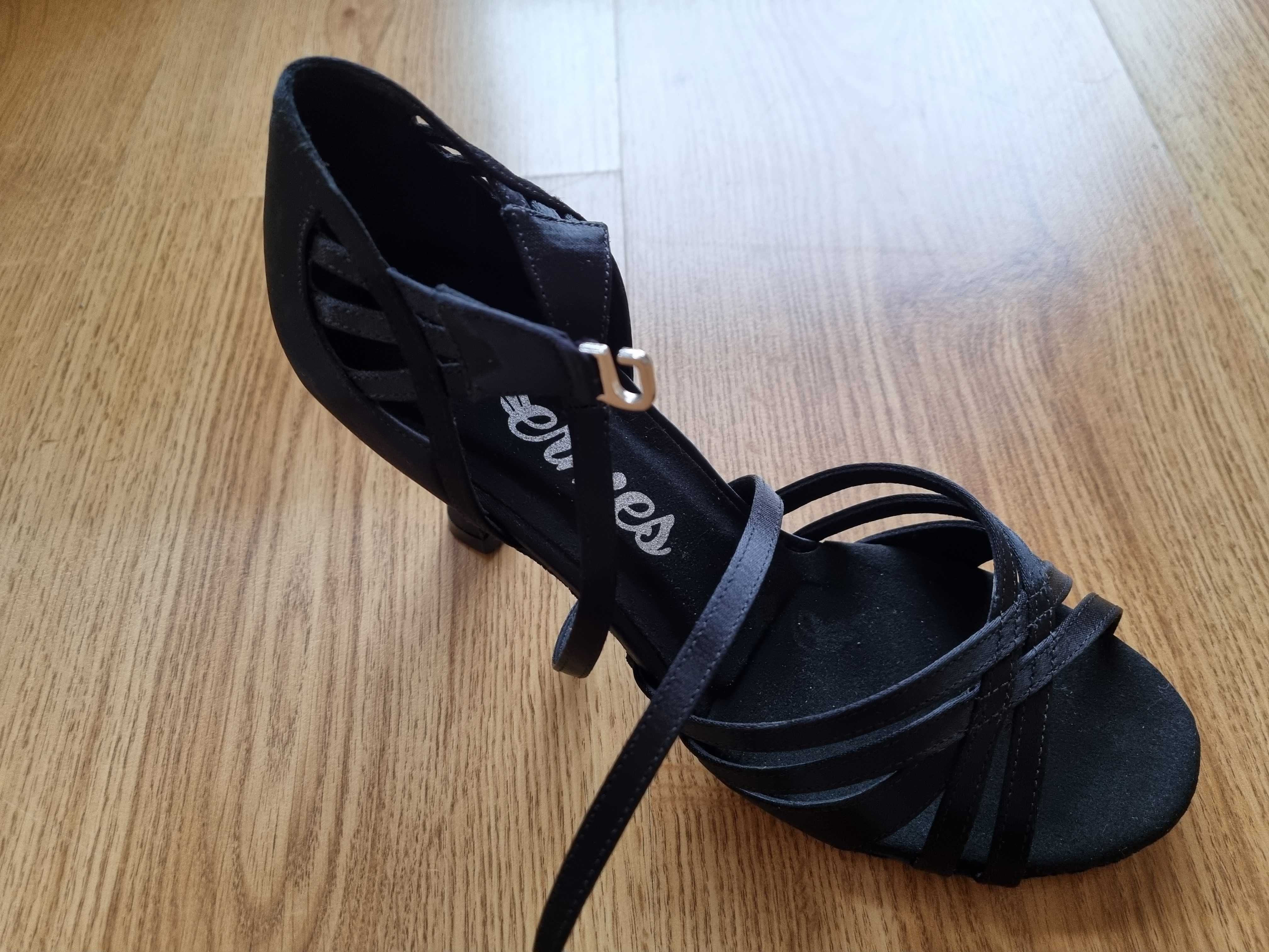 Дамски обувки за латино танци Ermes, 37 номер