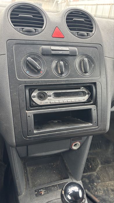 de vanzare vw caddy an 2005