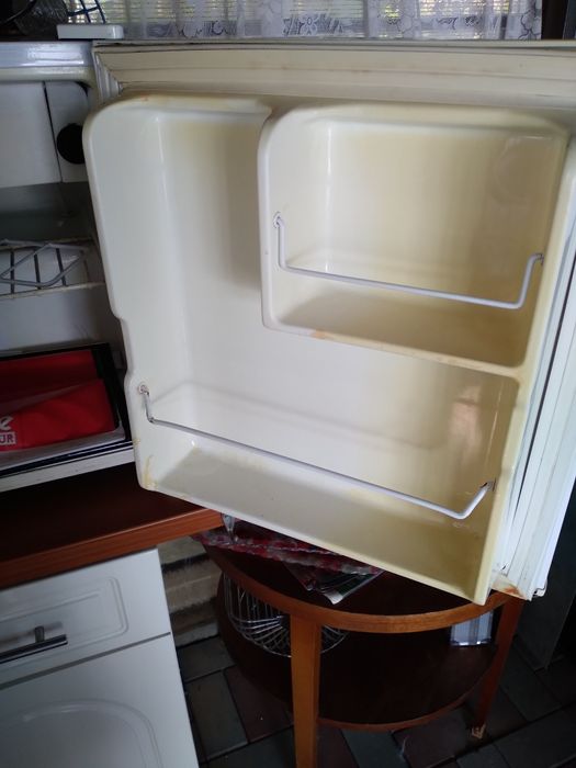Mlni frigider 220 v