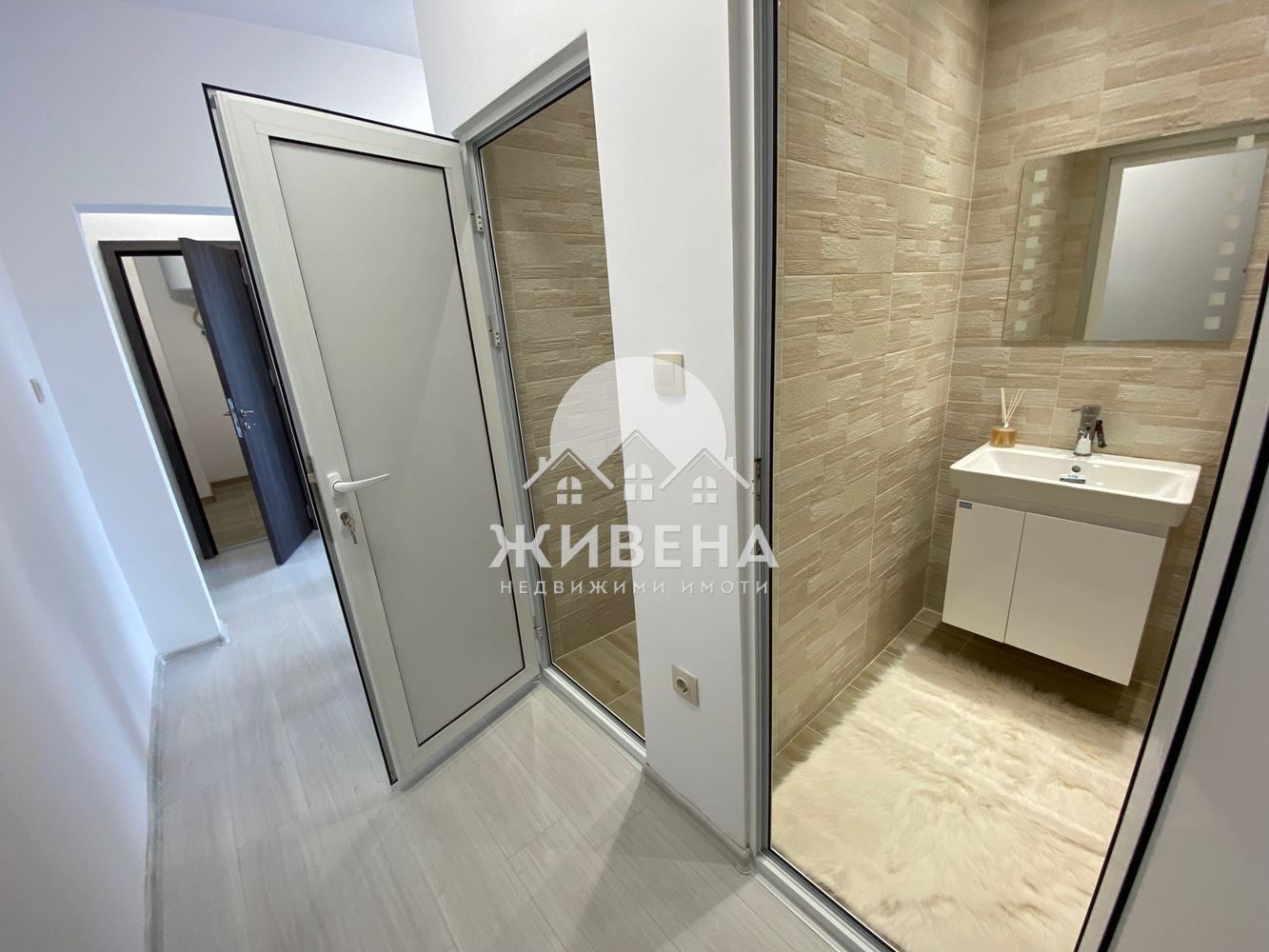 Продавам панелен апартамент, 60 кв.м, кв. Трошево, до бивш Пфое мол