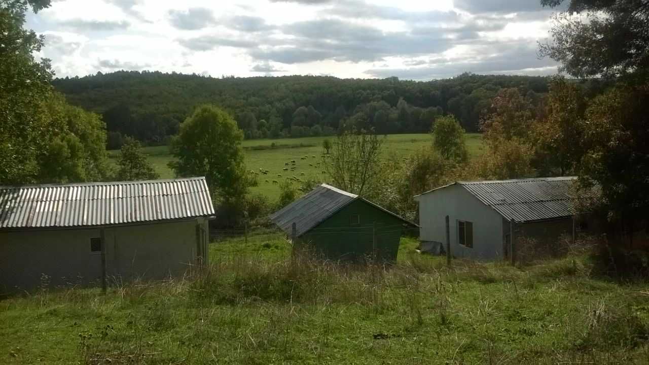 Продавам земя с бунгала в Синеморец