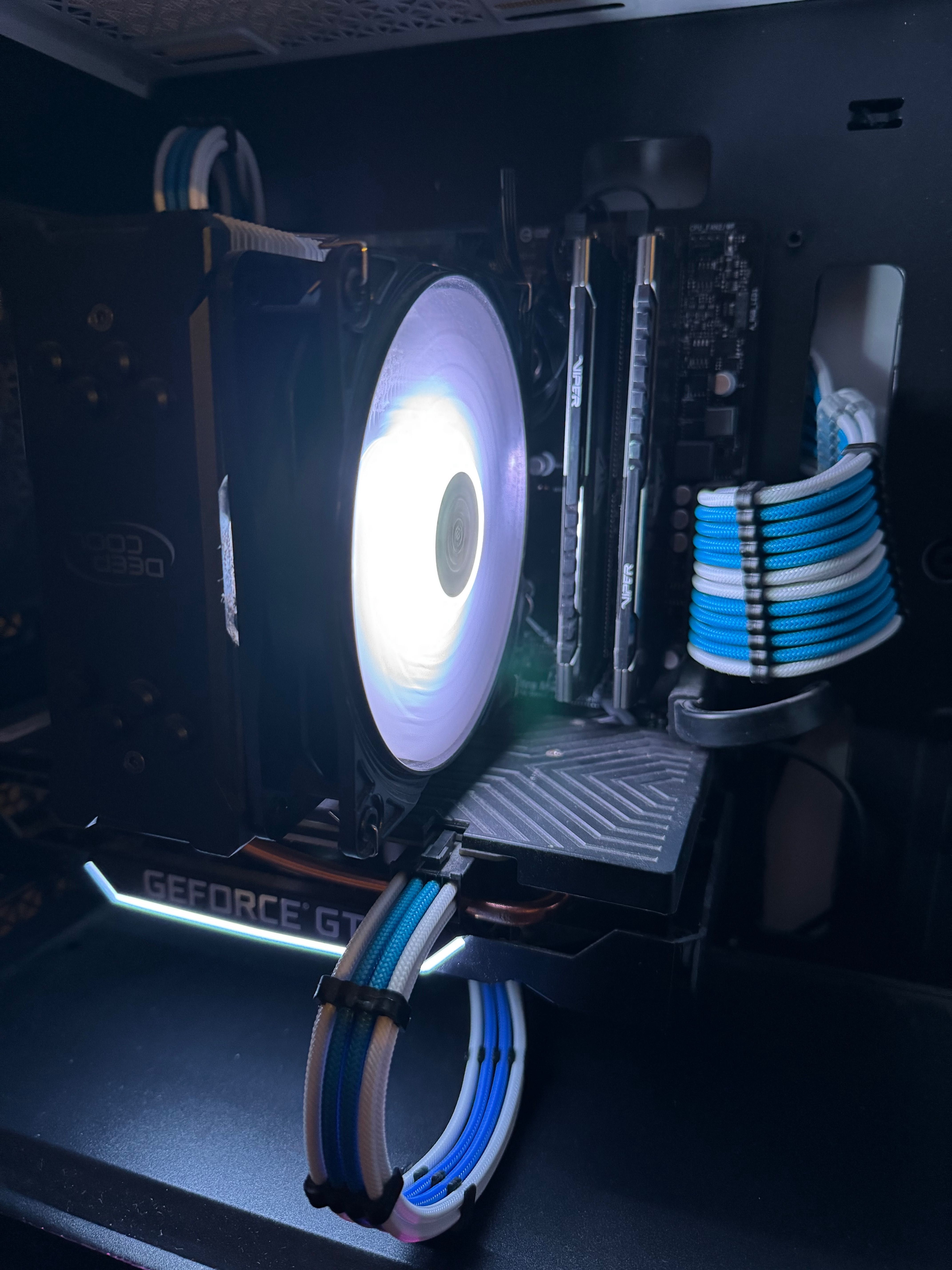 Добро Геймърско PC