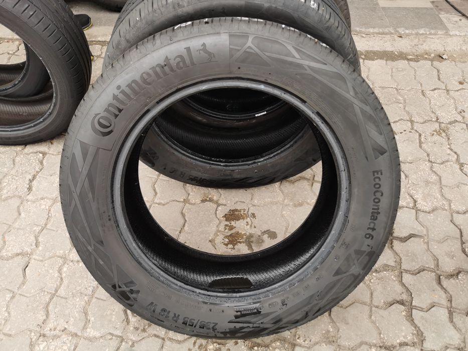 CONTINENTAL 235/55/18 Eco Contact 6