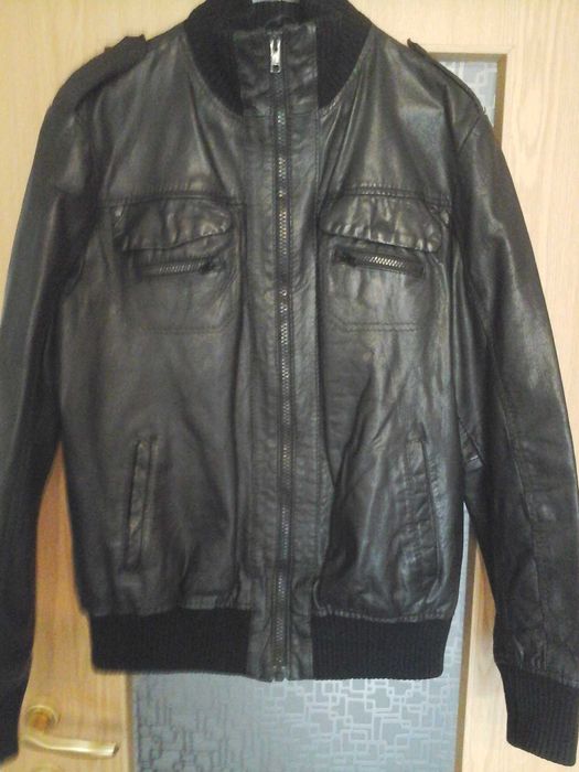 мъжко кожено яко