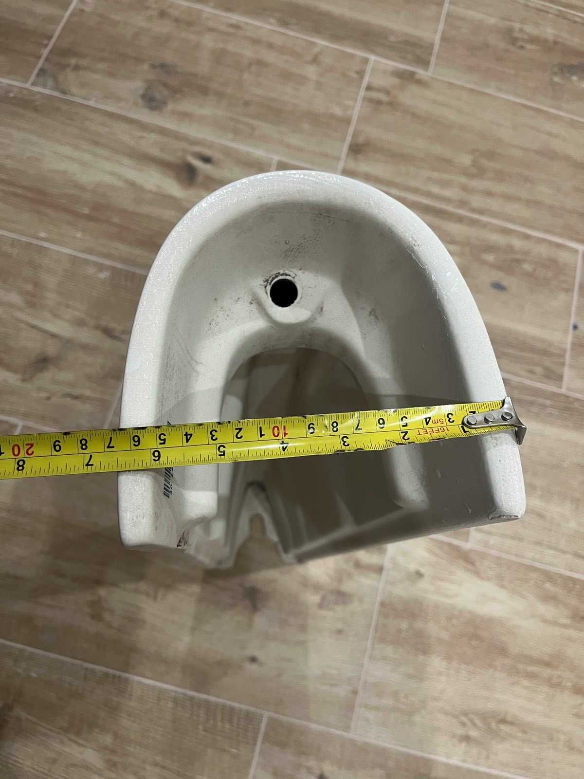 Ботуш/конзола за мивка