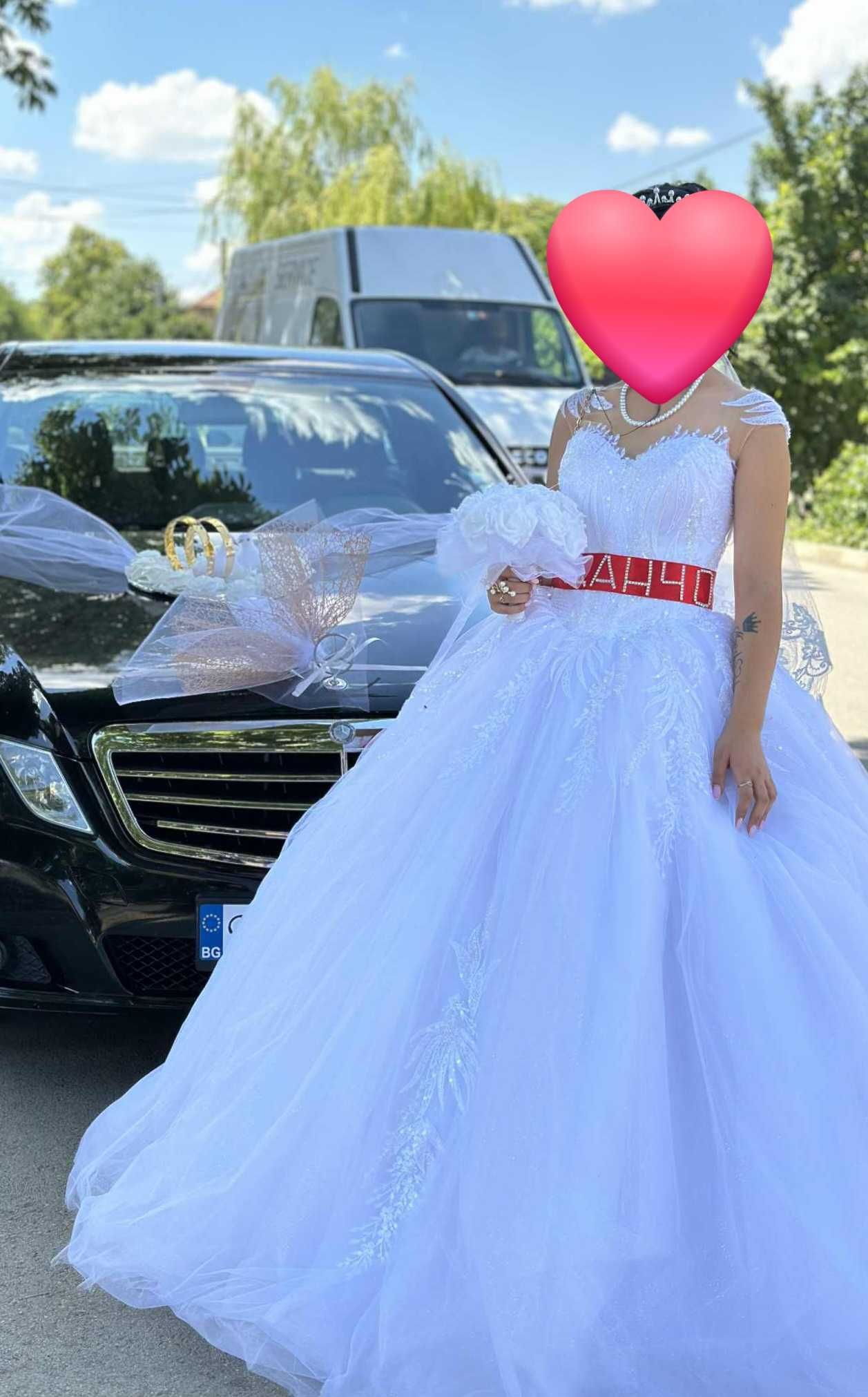 Булчинска рокля.