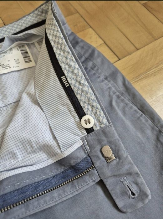 Hiltl - Pantaloni de bărbați, Model: Peaker S Business Chino, Sky - 52