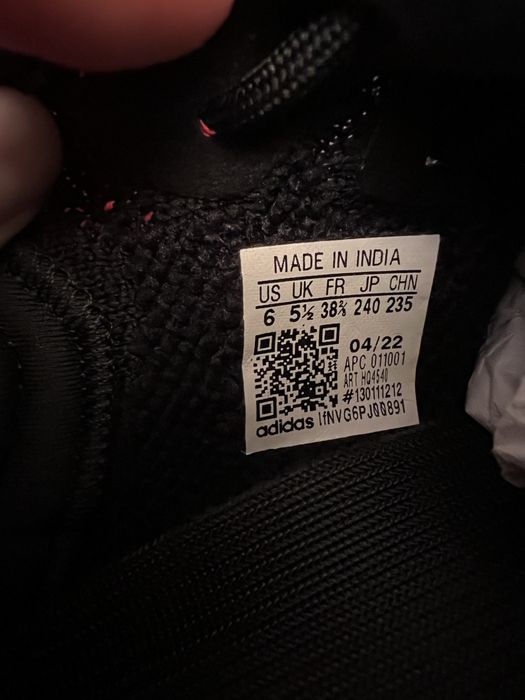 Adidas Yeezy Boost 350 V2 Onyx – Noi, cu etichetă!