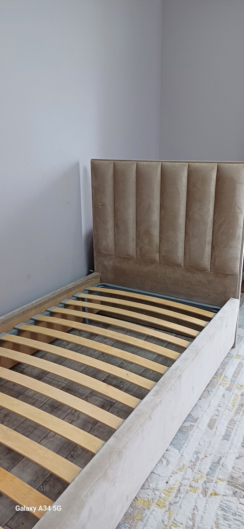 Кровать 190×120 в отличном сост